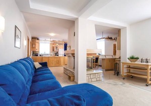 4 bedroom accommodation in Ravna Gora