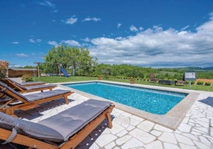 4 bedroom accommodation in Nova Vas