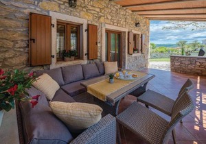 4 bedroom accommodation in Nova Vas