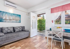 4 bedroom accommodation in Kastav