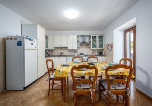 4 bedroom accommodation in Presika