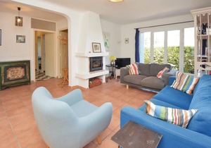 4 bedroom accommodation in Comps
