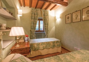 4 bedroom accommodation in Dicomano