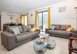 4 Bedroom Gorgeous Home In Feliceto