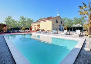 4 bedroom accommodation in Codevigo -PD-