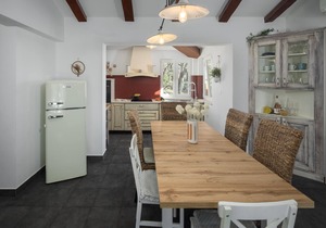 4 bedroom pet friendly home in Kranjci