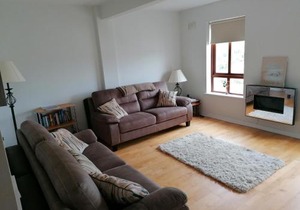 4 Clifden Court