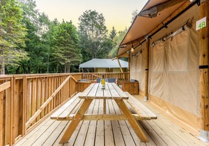 4-person glamping tent in the holiday park Landal Glamping Neufchâteau