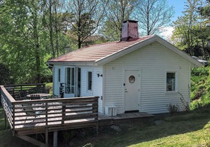 4 person holiday home in Höviksnäs