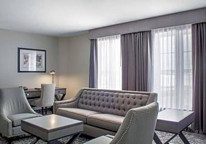 4-Star Hotel ∙ Chateau Moncton Trademark Collection by Wyndham