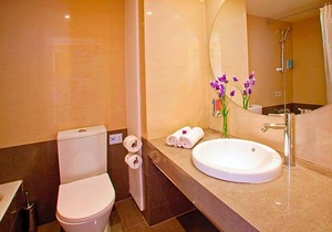 4-Star Hotel ∙ Louis Phaethon Beach