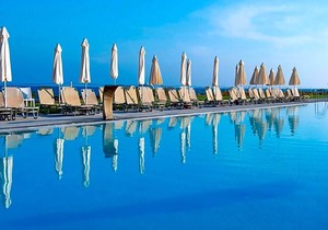 4-Star Hotel ∙ Louis Phaethon Beach