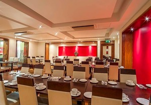 4-Star Hotel ∙ Prince of Wales Hotel