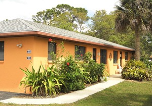 403 Shore Rd - Spacious, Walk to Nokomis Beach/Casey Key, Wi-Fi, Pet Friendly