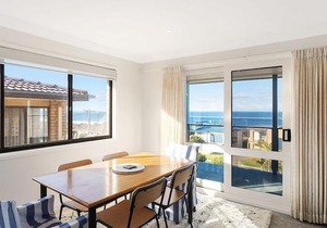 45 Hillside Cres Beach House