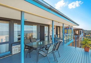 45 Hillside Cres Beach House