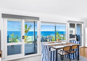45 Hillside Cres Beach House