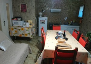 48 m² F2 apartment with garden on ground floor villa 5 min. walk from the spa