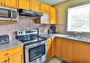 5 BDR Condo/Multiple Patios/Superb Location