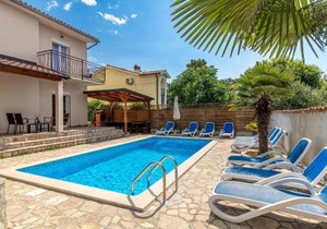 5 Bedroom Cozy Home In Labin