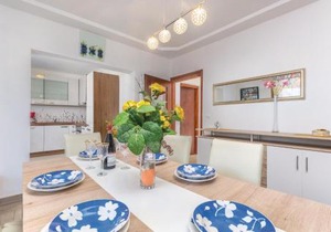 5 Bedroom Cozy Home In Labin