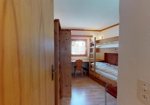 5½-roomed apartment on the ground floor, 140m2.