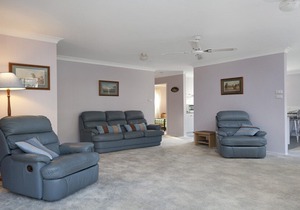 54 Maloneys Drive, Maloneys Beach