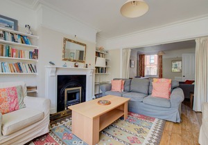 54 Stradbroke Road - Five Bedroom House, Sleeps 9