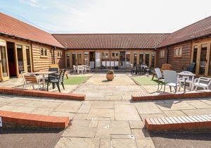 5C HIDEWAYS, family friendly, character holiday cottage in Hunstanton