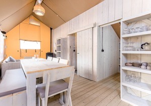 6-8-person glamping tent in the holiday park Landal Glamping Neufchâteau