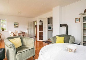 6 person holiday home in Ålbæk