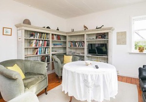 6 person holiday home in Ålbæk