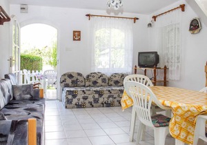 65 m² Accommodation ∙ 2 bedrooms ∙ 5 guests