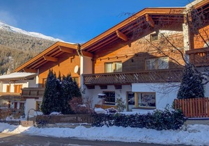 65 m² Apartment ∙ 2 bedrooms ∙ 4 guests
