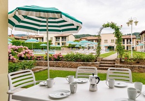 65 m² Apartment ∙ 2 bedrooms ∙ 6 guests