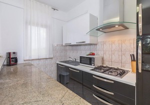 7 bedroom nice home in Labin