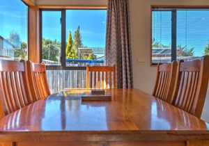 7b Denby Place