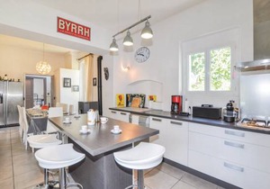 8 bedroom accommodation in Capendu