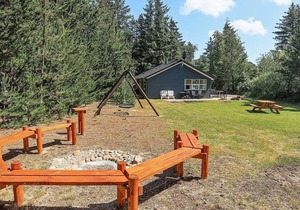 8 person holiday home in Ålbæk