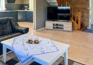 8 person holiday home in Svelgen