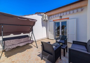 90 m² Apartment ∙ 2 bedrooms ∙ 6 guests
