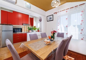 90 m² Apartment ∙ 2 bedrooms ∙ 6 guests