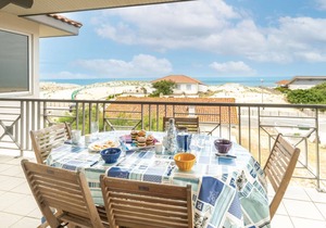 90 m² Apartment ∙ 3 bedrooms ∙ 6 guests