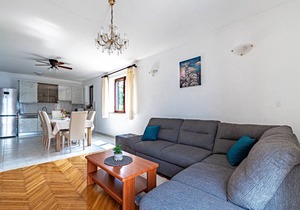 90 m² Apartment ∙ 3 bedrooms ∙ 6 guests