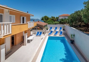 90 m² Apartment ∙ 3 bedrooms ∙ 6 guests