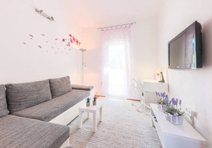 90 m² House ∙ 1 bedroom ∙ 7 guests
