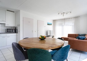 A cozy and nicely decorated holiday home near to the beach, in the home all necessary comforts are present.