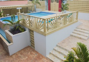 A Total Of 7 Fully Renovated Accommodations In One Complex.