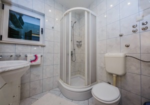 A1 apt with big balcony, sea view, parking and outside fireplace