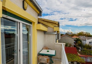 A2 apt with big balcony, sea view, parking and outside fireplace